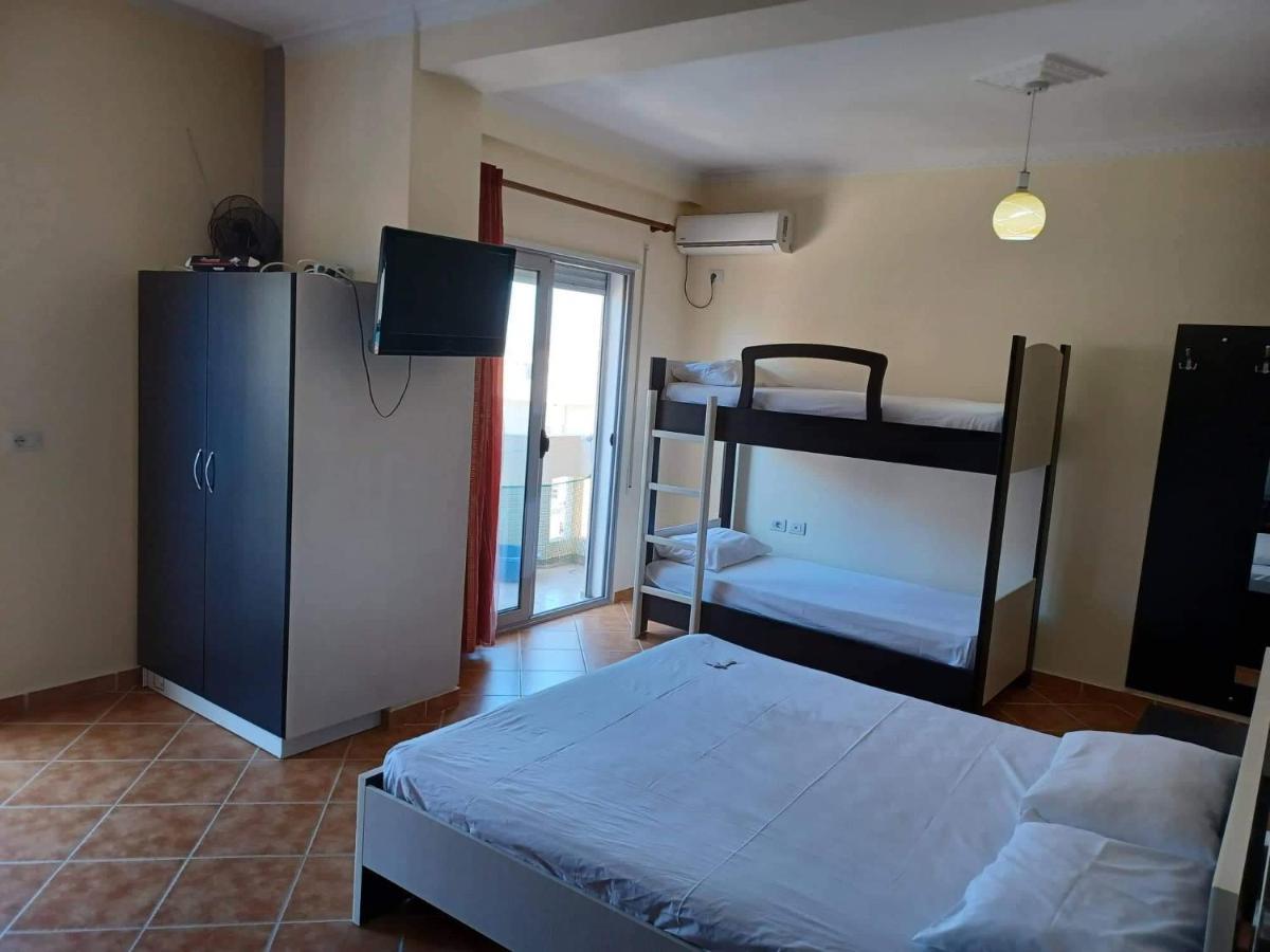 Ari Apartaments Vlore Exterior photo