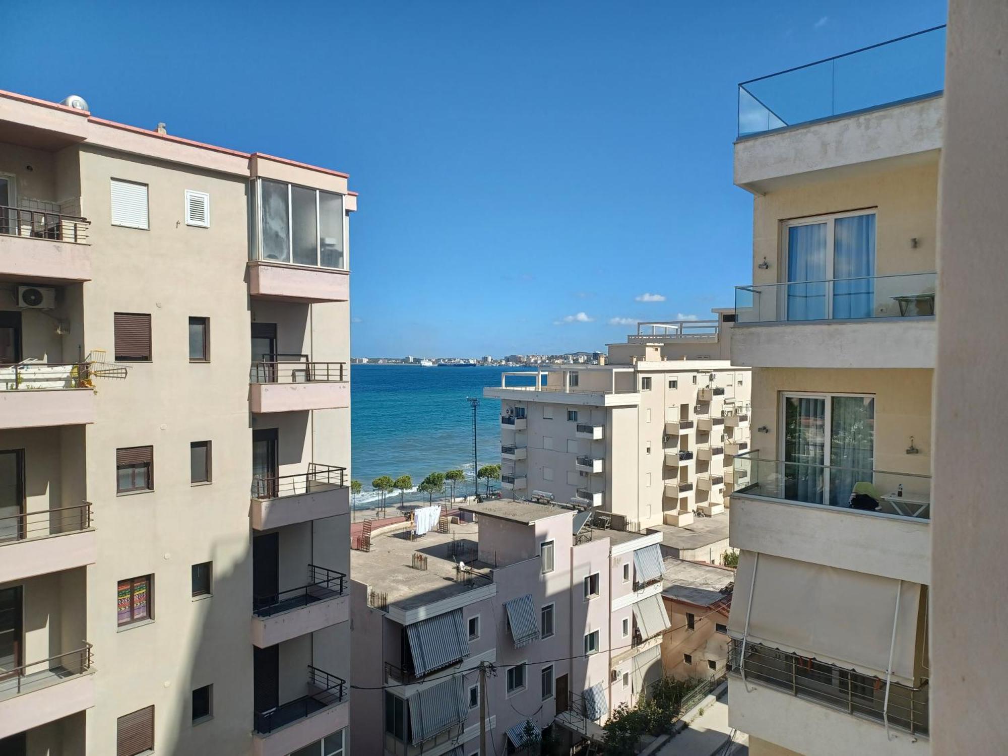 Ari Apartaments Vlore Exterior photo
